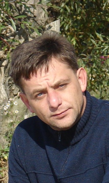 Dr. Simon Zoltán